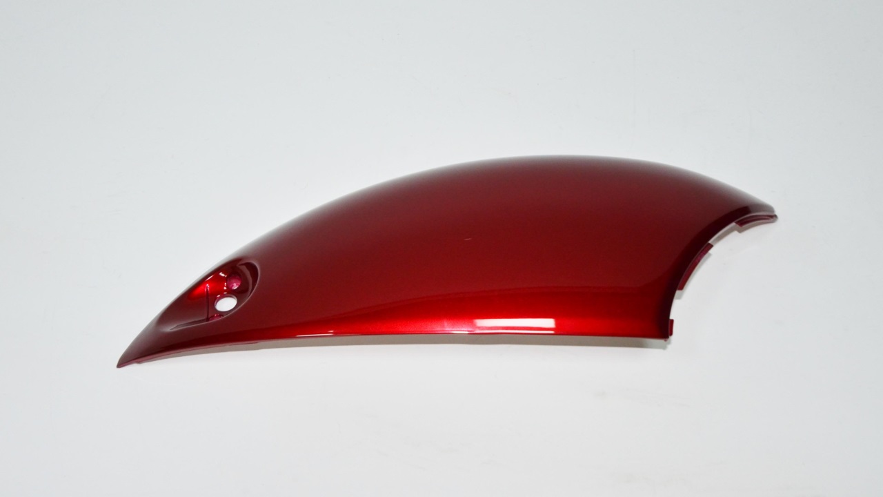 ARKA YAN PANEL SAĞ KIRMIZI (POLLO)